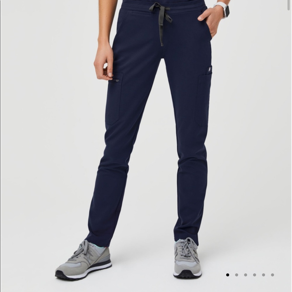 Figs High-Waisted Yola™ Skinny Scrub Pants - XS (NWT)